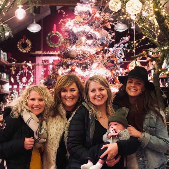 Meet your Posher, Jocelyn - Picture 3 of 5